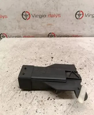 Volkswagen Polo V 6R Glow plug pre-heat relay 5j0919506