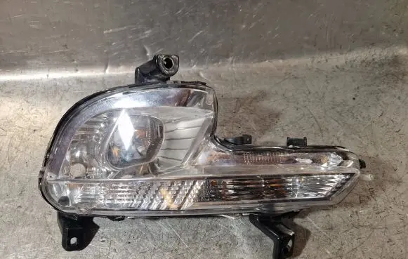Peugeot 508 Front fog light 46910748