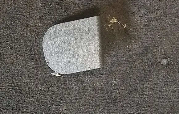 Mercedes-Benz E W211 Seat trim A2119184736