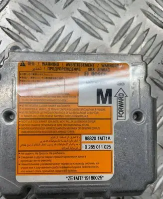 Infiniti Q70 Y51 Airbag control unit/module 988201MT1A