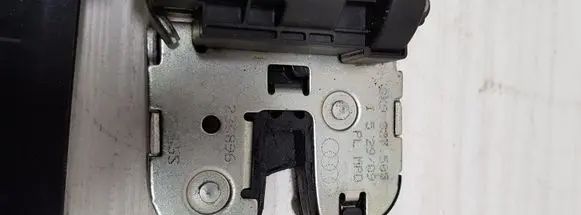 Audi A4 S4 B8 8K Tailgate/trunk/boot lock/catch/latch 8K9827505 236896 8T8827520