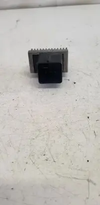 Renault Scenic II - Grand scenic II Other relay 711010