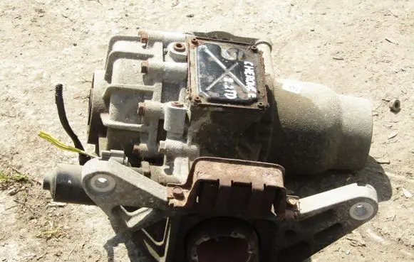Jeep Cherokee Gearbox transfer box case P05106270AE