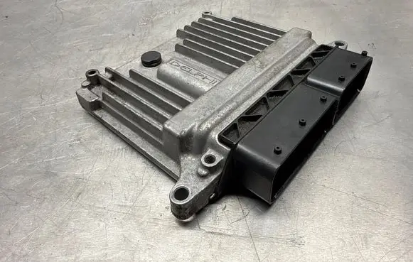 Mercedes-Benz E W211 Engine control unit/module A6461505977 A0034469040 28093722