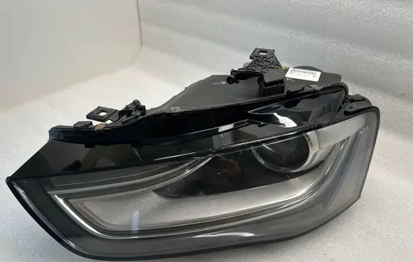 Audi A4 S4 B8 8K Headlight/headlamp 130702409002 LE10B6235