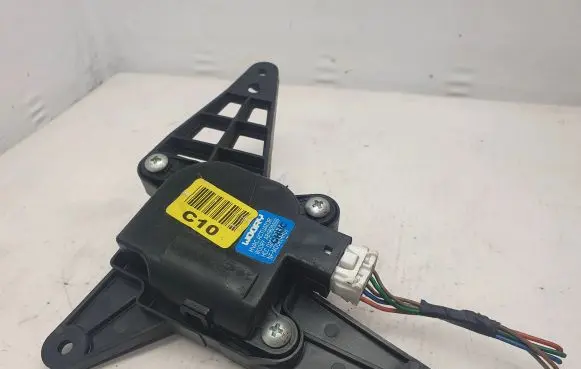 Hyundai Santa Fe Intake manifold valve actuator/motor D260DC4LA AB19620000