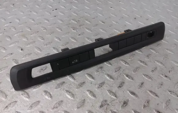 Citroen Jumpy Other dashboard part 9811141877 9808825177