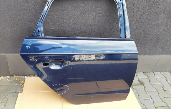 Audi A3 S3 8V Front door 8V4
