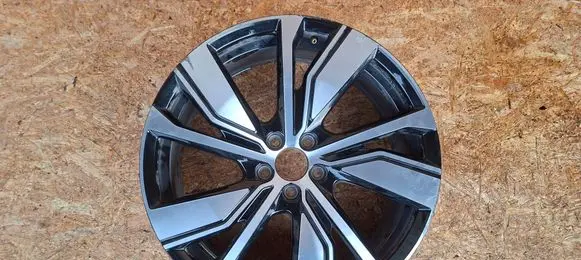 Volvo XC40 R20 alloy rim 32243376 K72711T