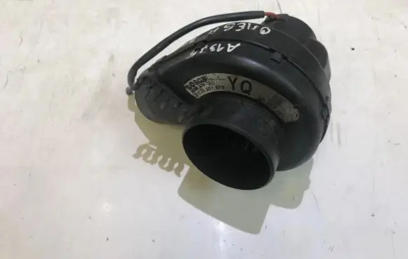 Opel Omega B1 Secondary air pump 0130007810 90493287