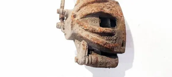 Toyota Avensis T250 Front brake caliper