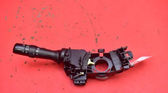 Toyota Avensis Verso Headlight wiper switch 17F373
