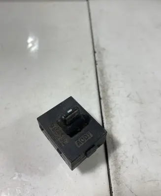 Jeep Grand Cherokee (WJ) Electric window control switch 5HB57TRMAA