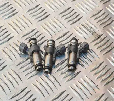 Peugeot 207 Fuel injectors set 