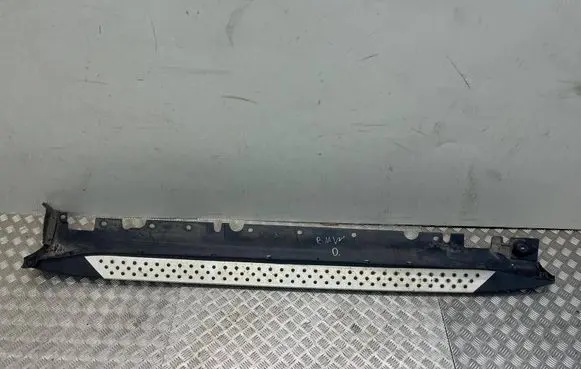 BMW X5 E70 Sill 51777163556