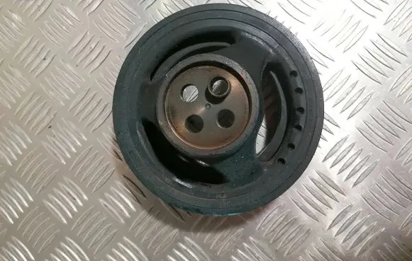 Mercedes-Benz C W204 Crankshaft pulley 201613G0