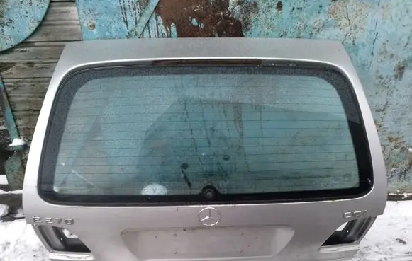 Mercedes-Benz E W210 Tailgate/trunk/boot lid