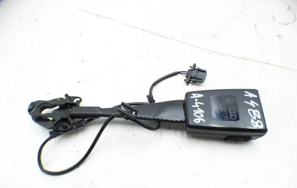 Audi A4 S4 B8 8K Front seatbelt buckle 8K0857755F