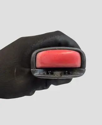 Volvo V60 Front seatbelt buckle 8823453