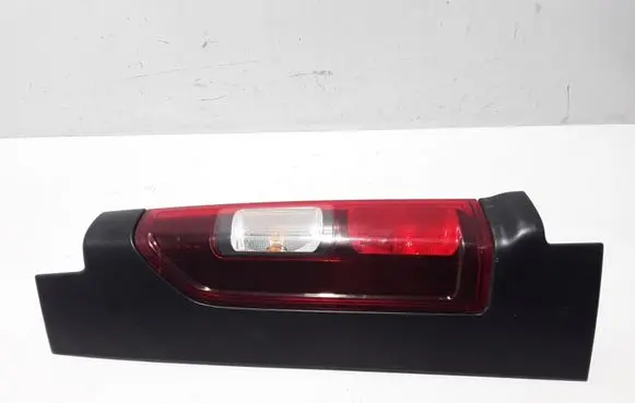 Renault Trafic III (X82) Rear/tail lights 265556737R