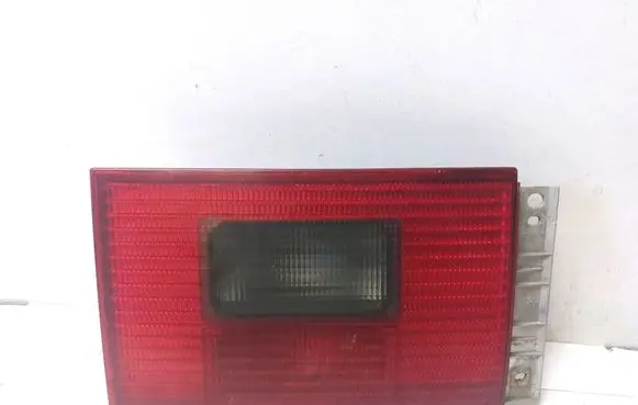 Tailgate rear/tail lights