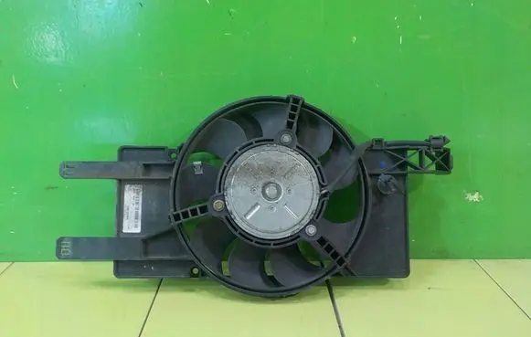 Ford Focus Fan set 8V618C607SB