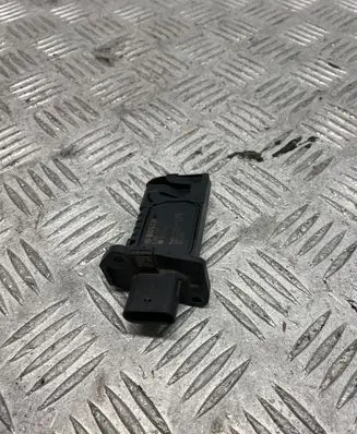 BMW 7 G11 G12 Mass air flow meter 8605565 2248191 0280218324