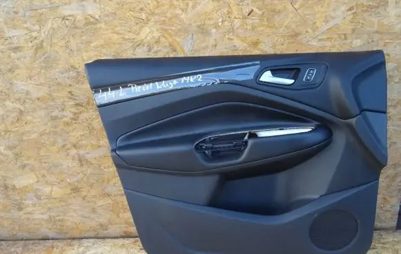 Ford Kuga II Trunk/boot side trim panel
