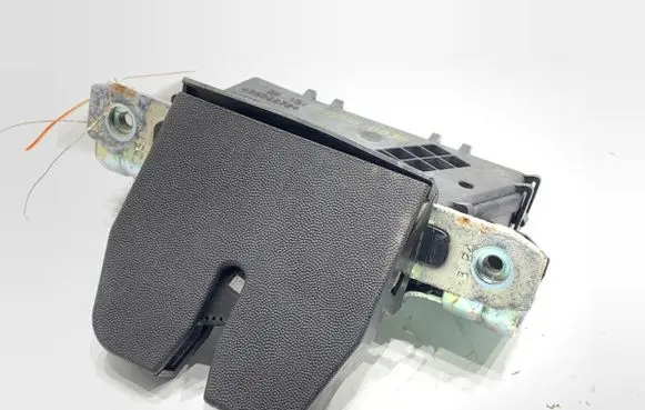 Opel Astra H Tailgate exterior lock 