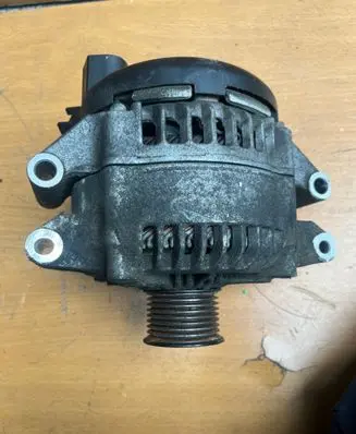 BMW 3 F30 F35 F31 Generator/alternator 7638337