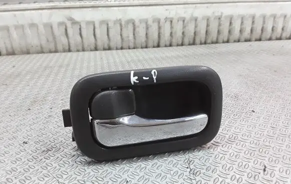 Nissan X-Trail T30 Front door interior handle