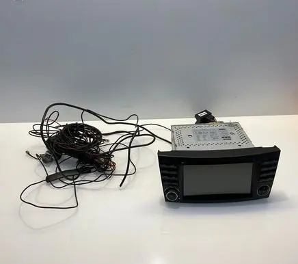 Mercedes-Benz E W211 Radio/CD/DVD/GPS head unit
