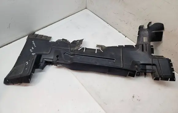 Peugeot 5008 II Intercooler air guide/duct channel 9836839480