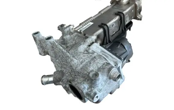 Opel Insignia A EGR valve cooler MM1136G V29007672