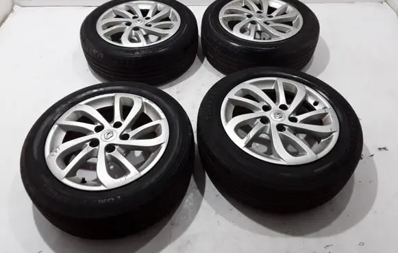 Renault Megane III R18 alloy rim 
