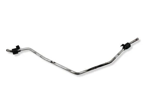 Volkswagen Touareg II Fuel injector supply line/pipe U310AK1