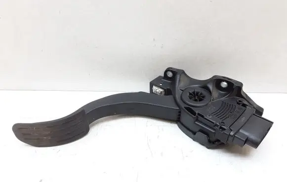 Volvo XC70 Accelerator throttle pedal 6G929F836BD 6PV00922001