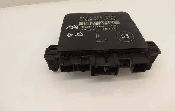 Mercedes-Benz C W203 Door control unit/module 2038206526