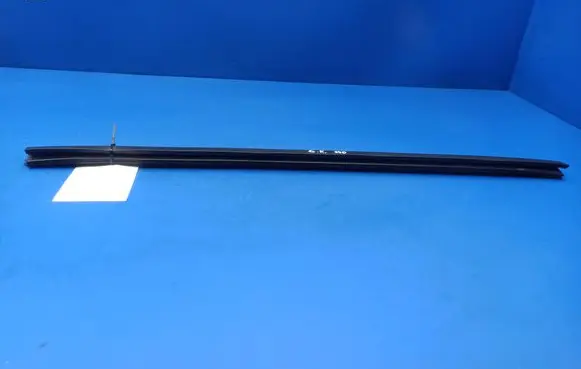 Volvo S40 Rubber seal rear door window/glass 