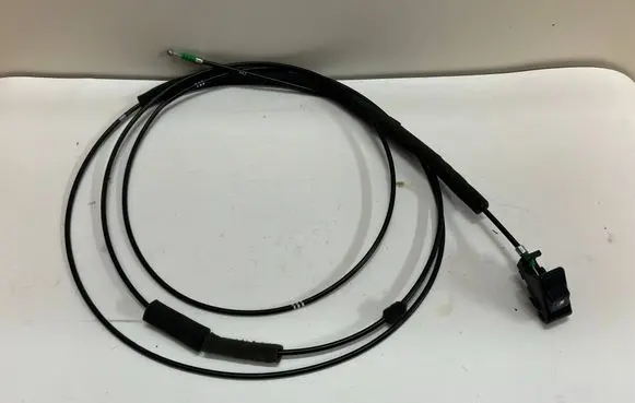 Mazda 3 III Fuel cap flap release cable 