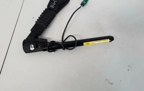 Opel Zafira A Front seatbelt buckle 24469053