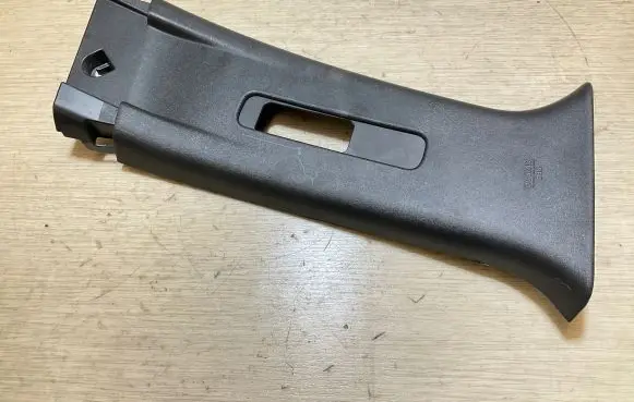 Nissan Leaf II (ZE1) (B) pillar trim (top) 769859U000