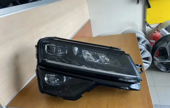 Skoda Karoq Headlight/headlamp 57B941016D