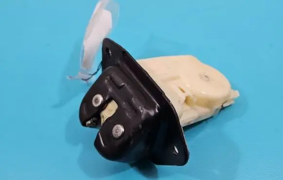 Renault Koleos I Tailgate/trunk/boot lock/catch/latch IMPRK1408576