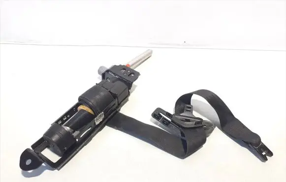 Volvo V50 Front seatbelt 30615571