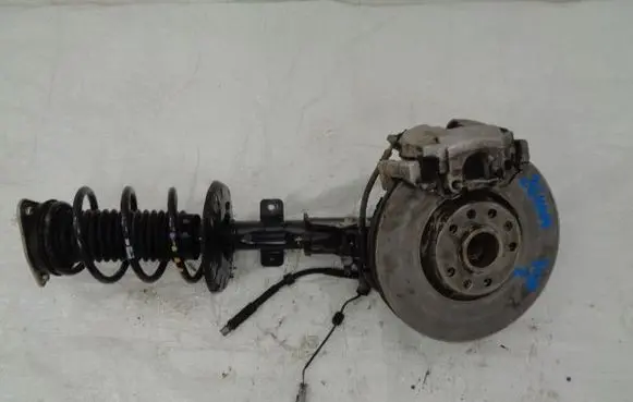 Peugeot 5008 II Front wheel hub spindle knuckle 9819718680