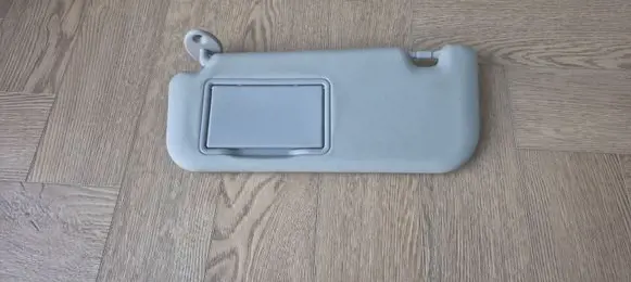Toyota Auris E180 Sun visor