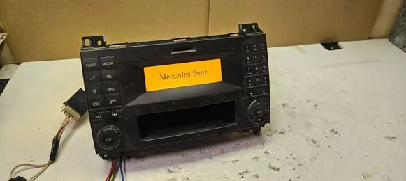 Mercedes-Benz Sprinter W906 Radio/CD/DVD/GPS head unit A9069000004 A9069016201 A0009028724