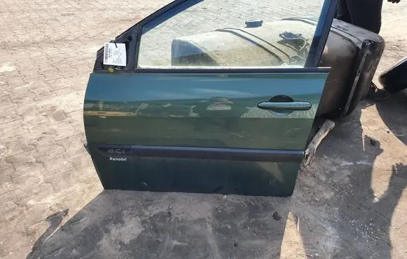 Renault Megane II Front door