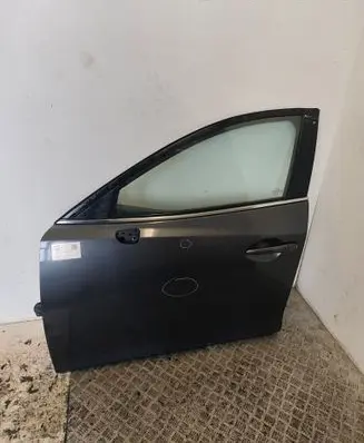 Mazda 3 II Front door 